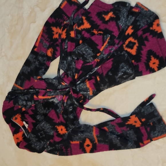 layla Other - Layla Aztec Bathrobe Size L color orange, black, purple 💜